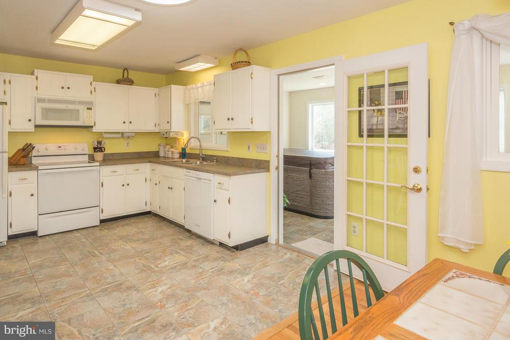44544 Richey Road Leonardtown, MD 20650 - Photo 8 of 26 Kitchen
