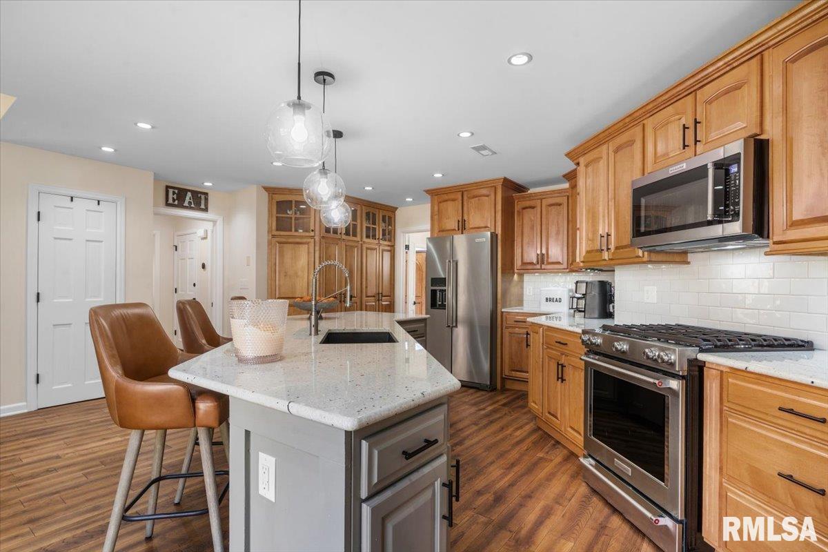 1709 Outer Park Drive Springfield, IL 62704 - Photo 18 of 66
