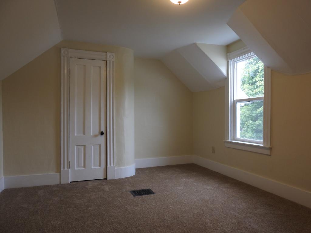 194 Stratton Road Rutland, VT 05701 - Photo 16 of 28 Gallery Image 16