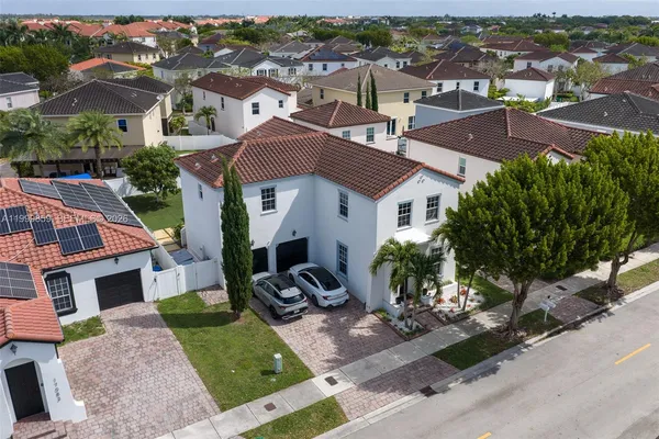 $830,000 | 17081 Southwest 94th Terrace, Miami, FL 33196