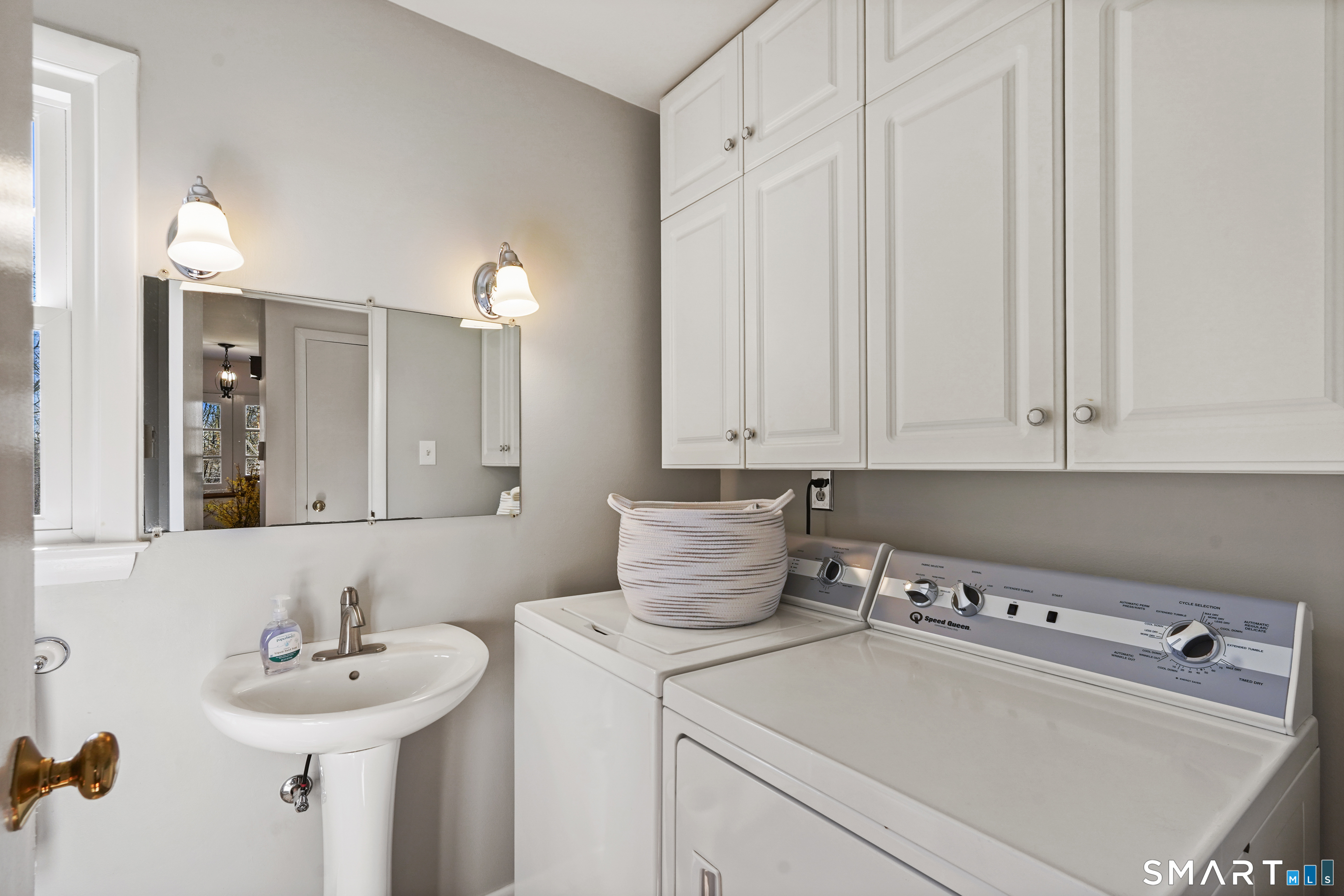 65 Nashville Rd Extension Bethel, CT 06801 - Photo 13 of 36