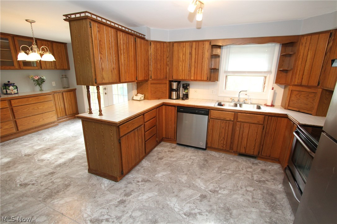 3895 Homestead Road Ravenna, OH 44266 - Photo 6 of 35 Gallery Image 6