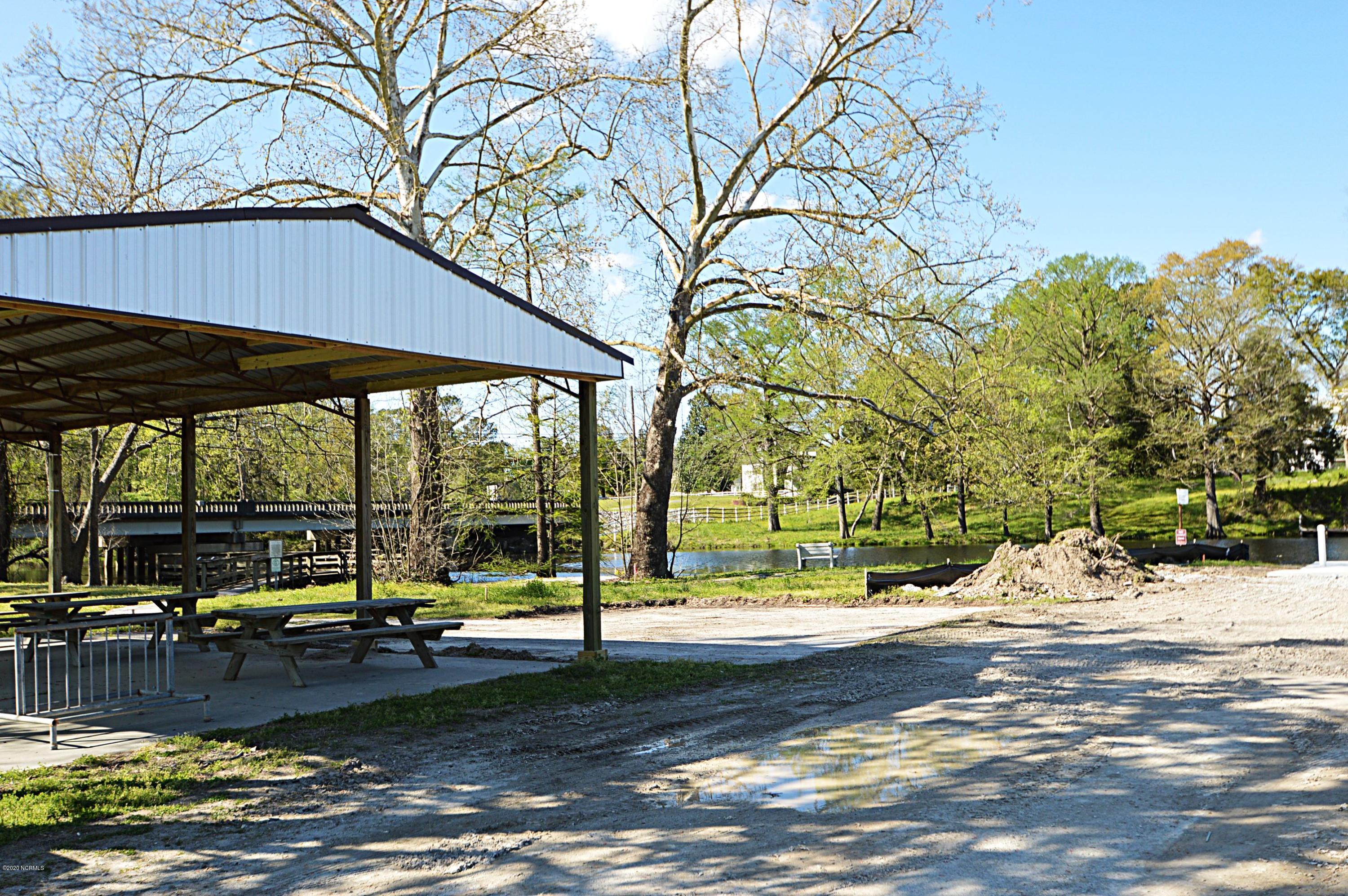 113 Main Street Pollocksville, NC 28573 - Photo 16 of 71 Picnic areas at the