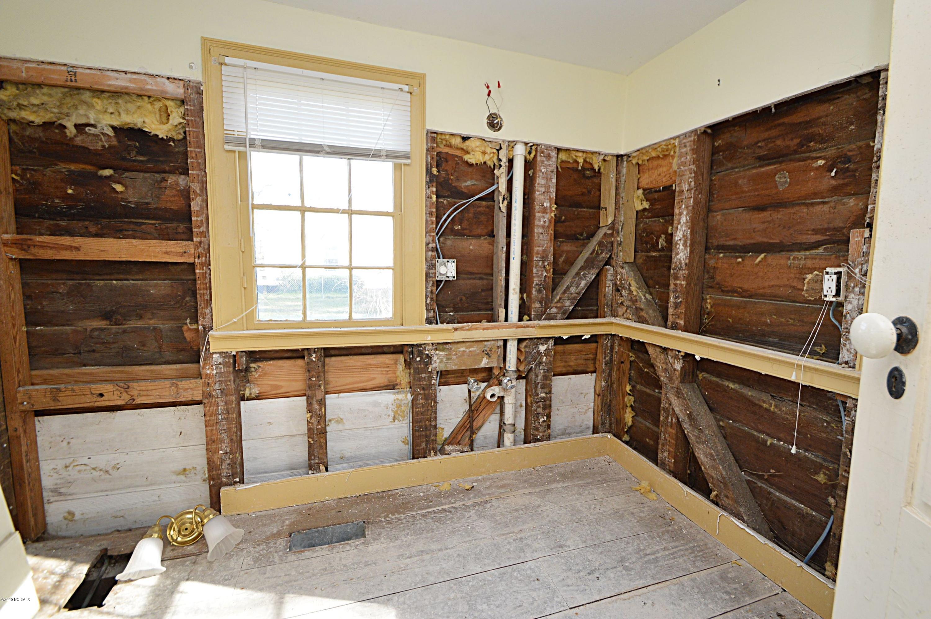 113 Main Street Pollocksville, NC 28573 - Photo 29 of 71 DSC_0437