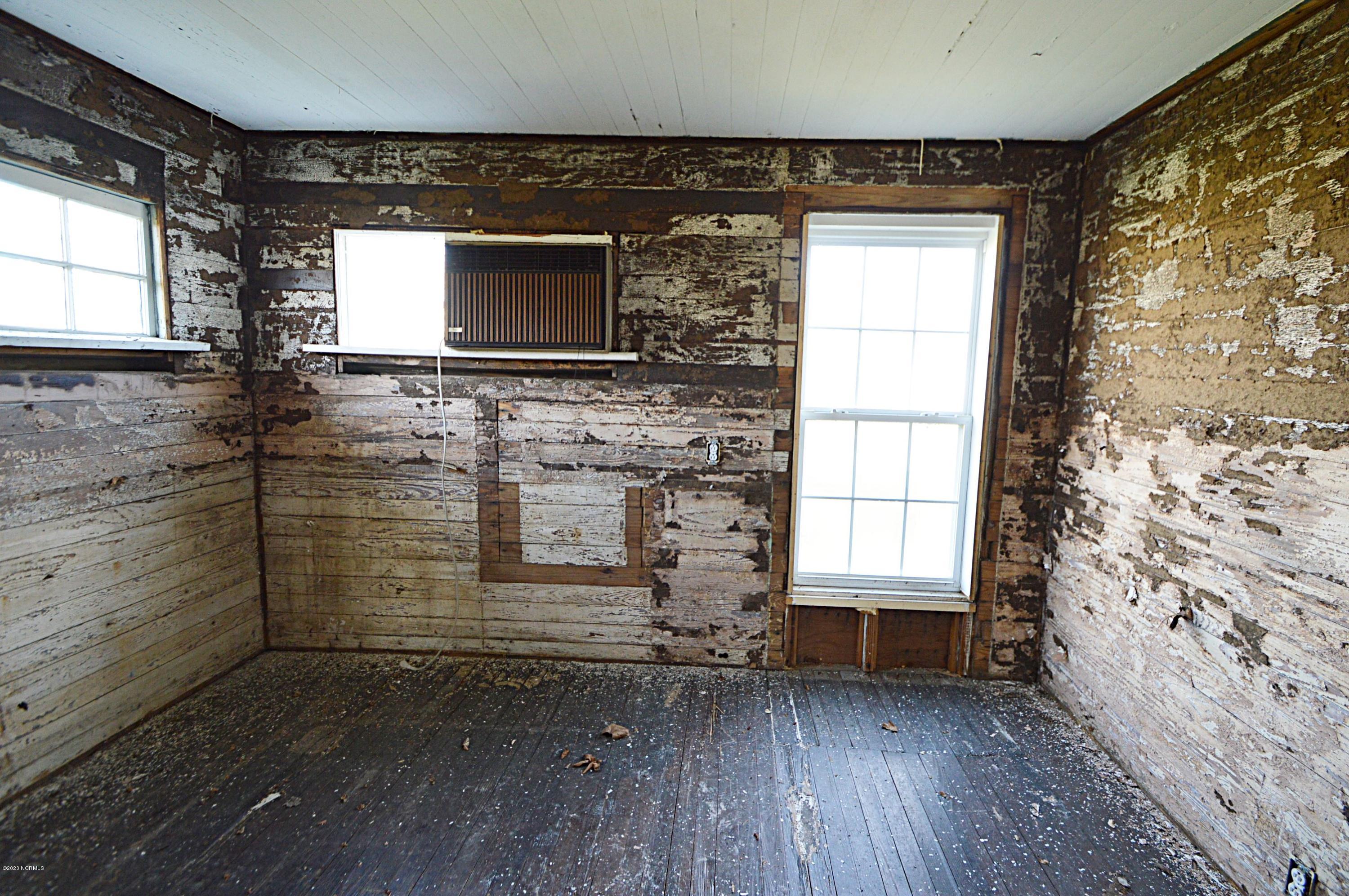 113 Main Street Pollocksville, NC 28573 - Photo 45 of 71 DSC_0455