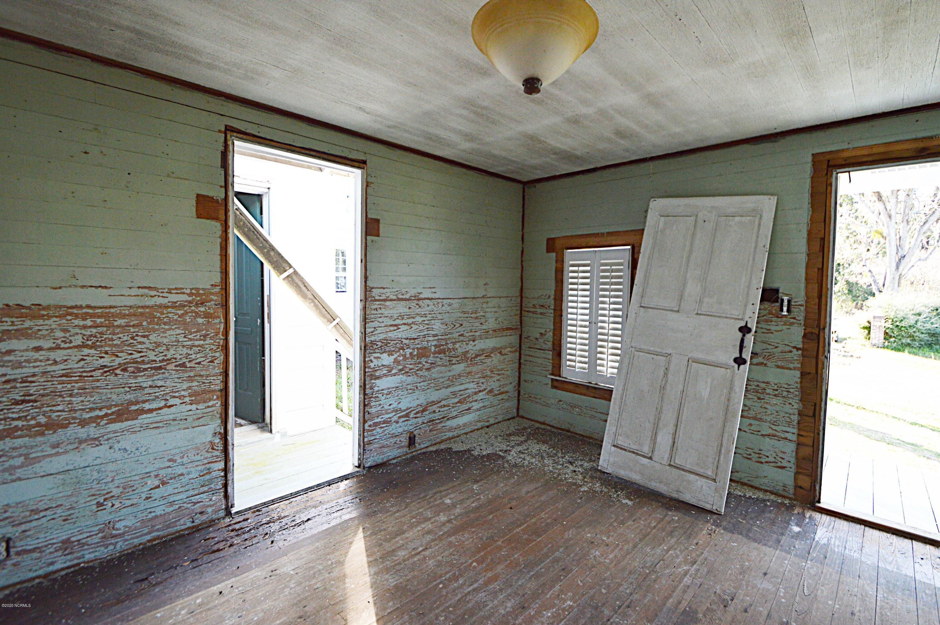 113 Main Street Pollocksville, NC 28573 - Photo 47 of 71 DSC_0457