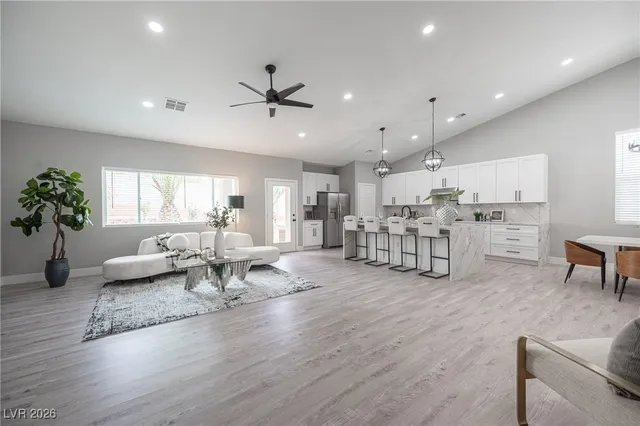 $3,395 | 10776 Windrose Point Avenue, Las Vegas, NV 89144