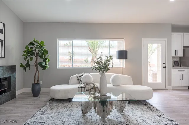$3,395 | 10776 Windrose Point Avenue, Las Vegas, NV 89144