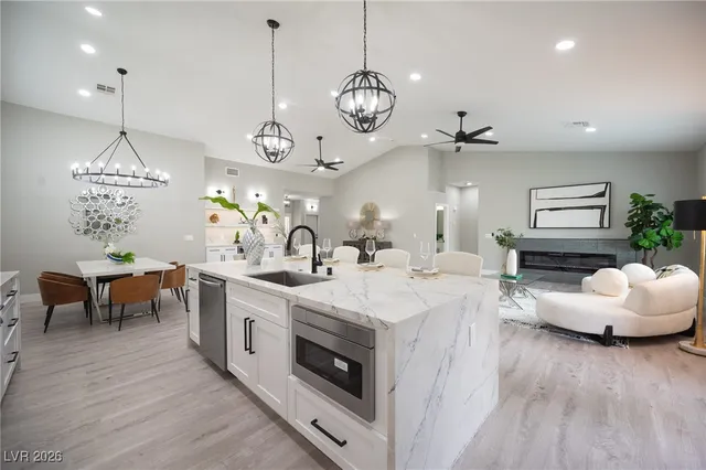 $3,395 | 10776 Windrose Point Avenue, Las Vegas, NV 89144