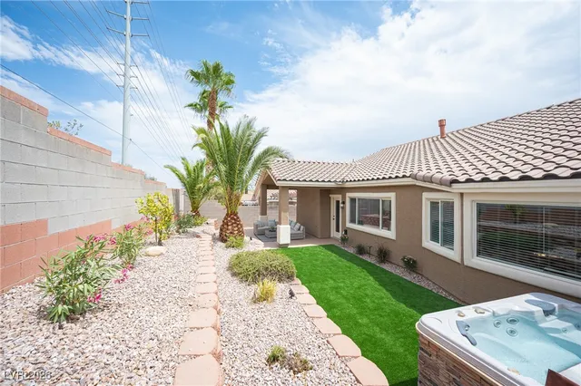 $3,395 | 10776 Windrose Point Avenue, Las Vegas, NV 89144