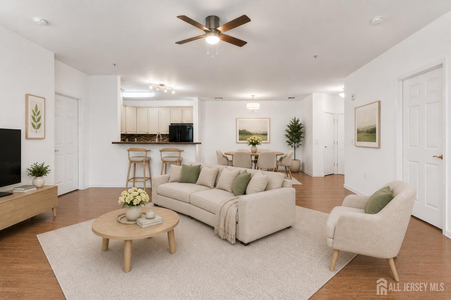 414 Sloan Court Matawan, NJ 07747 - Photo 16 of 38