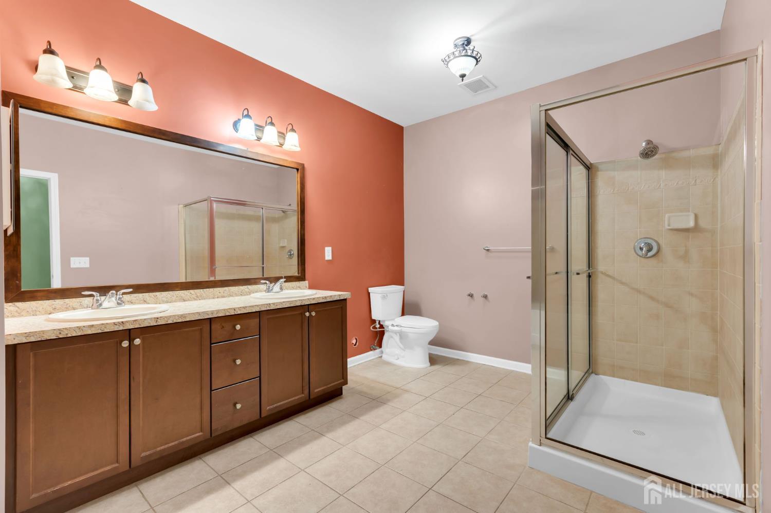 414 Sloan Court Matawan, NJ 07747 - Photo 23 of 38
