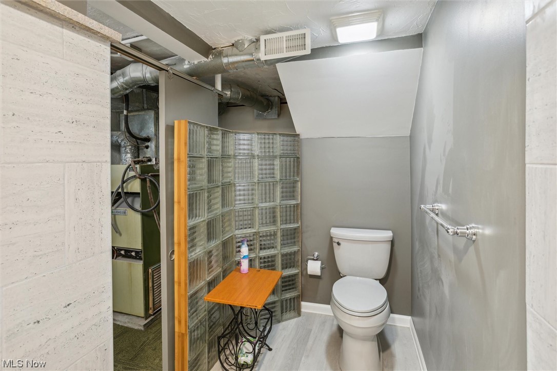 18618 Neff Road Cleveland, OH 44119 - Photo 30 of 35 Gallery Image 30