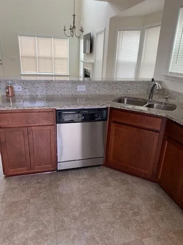 $2,000 | 425 Viceroy Lane, Goose Creek, SC 29445