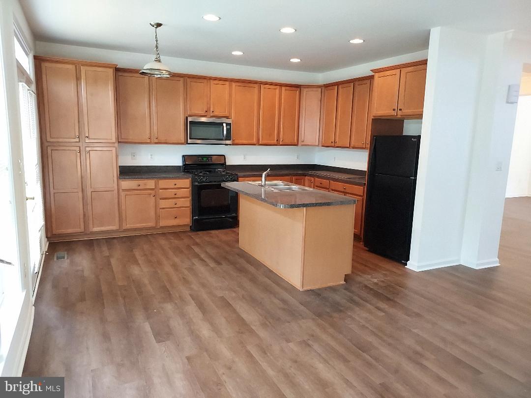 9101 Furey Road Lorton, VA 22079 - Photo 13 of 21 Kitchen view 1