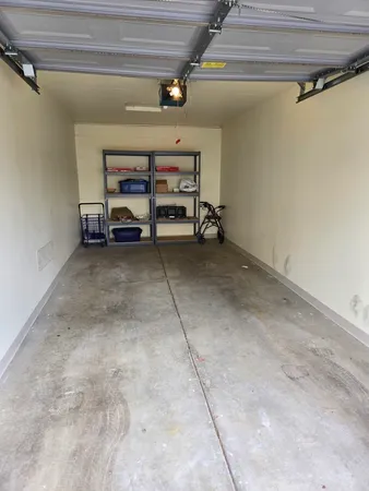 $207,500 | 13950 Lavergne Avenue, Unit 907, Crestwood, IL 60418