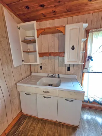 $29,500 | 202 East Park Street, Clay City, IL 62824