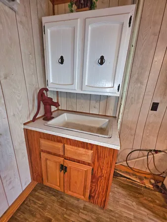 $29,500 | 202 East Park Street, Clay City, IL 62824