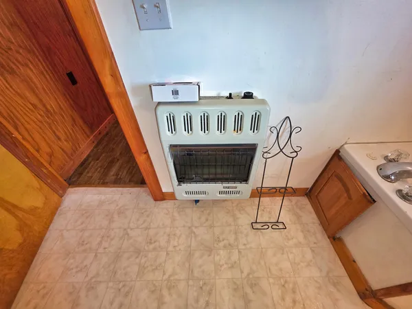 $29,500 | 202 East Park Street, Clay City, IL 62824