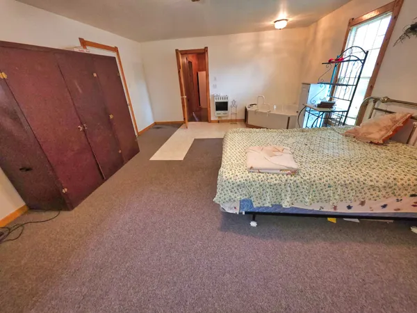 $29,500 | 202 East Park Street, Clay City, IL 62824