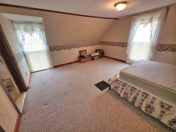 $29,500 | 202 East Park Street, Clay City, IL 62824