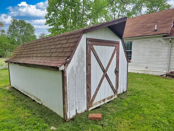 $29,500 | 202 East Park Street, Clay City, IL 62824