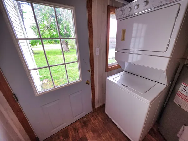 $29,500 | 202 East Park Street, Clay City, IL 62824