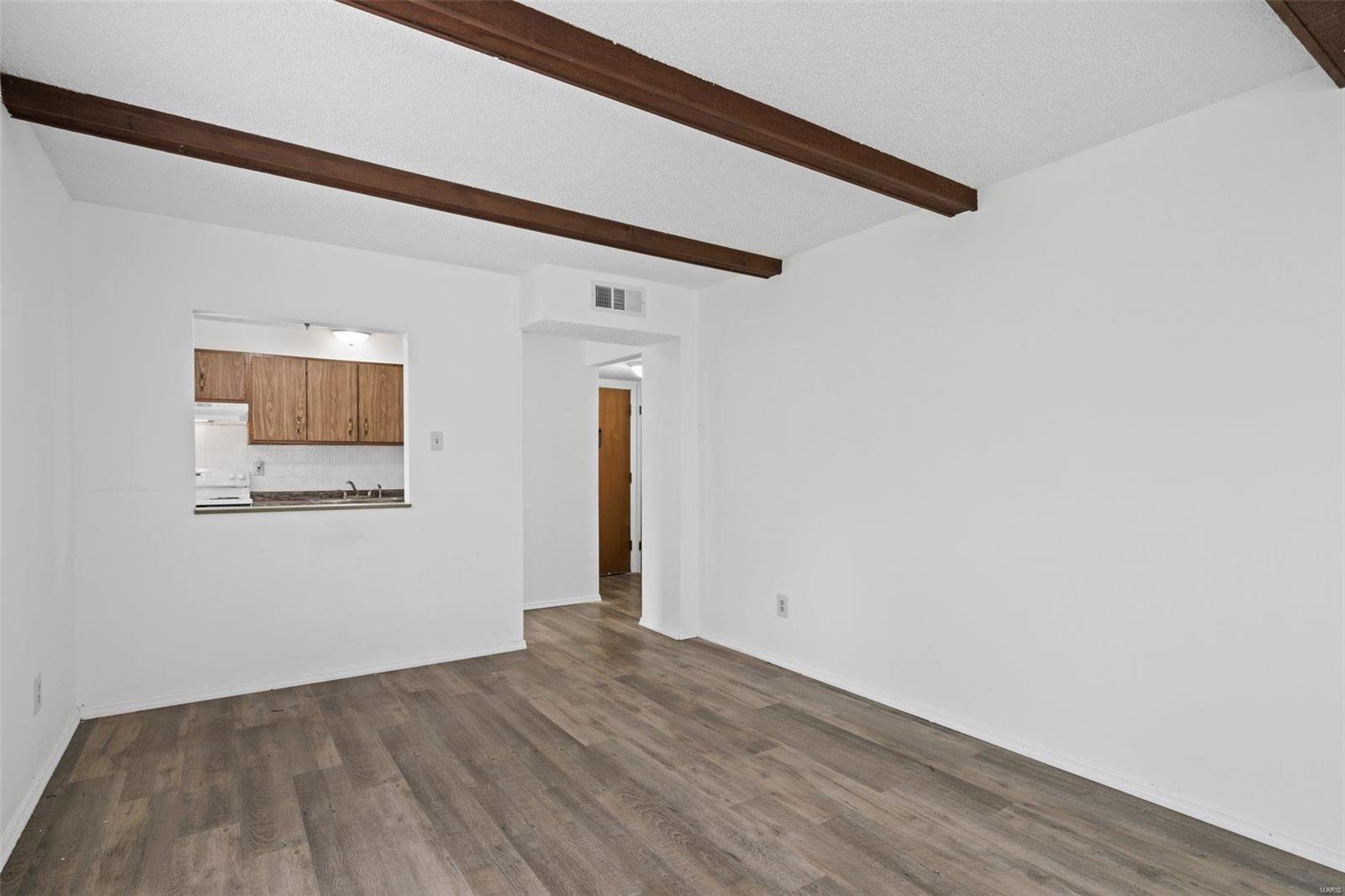 10226 Squire Meadows Drive St. Louis, MO 63123 - Photo 14 of 36