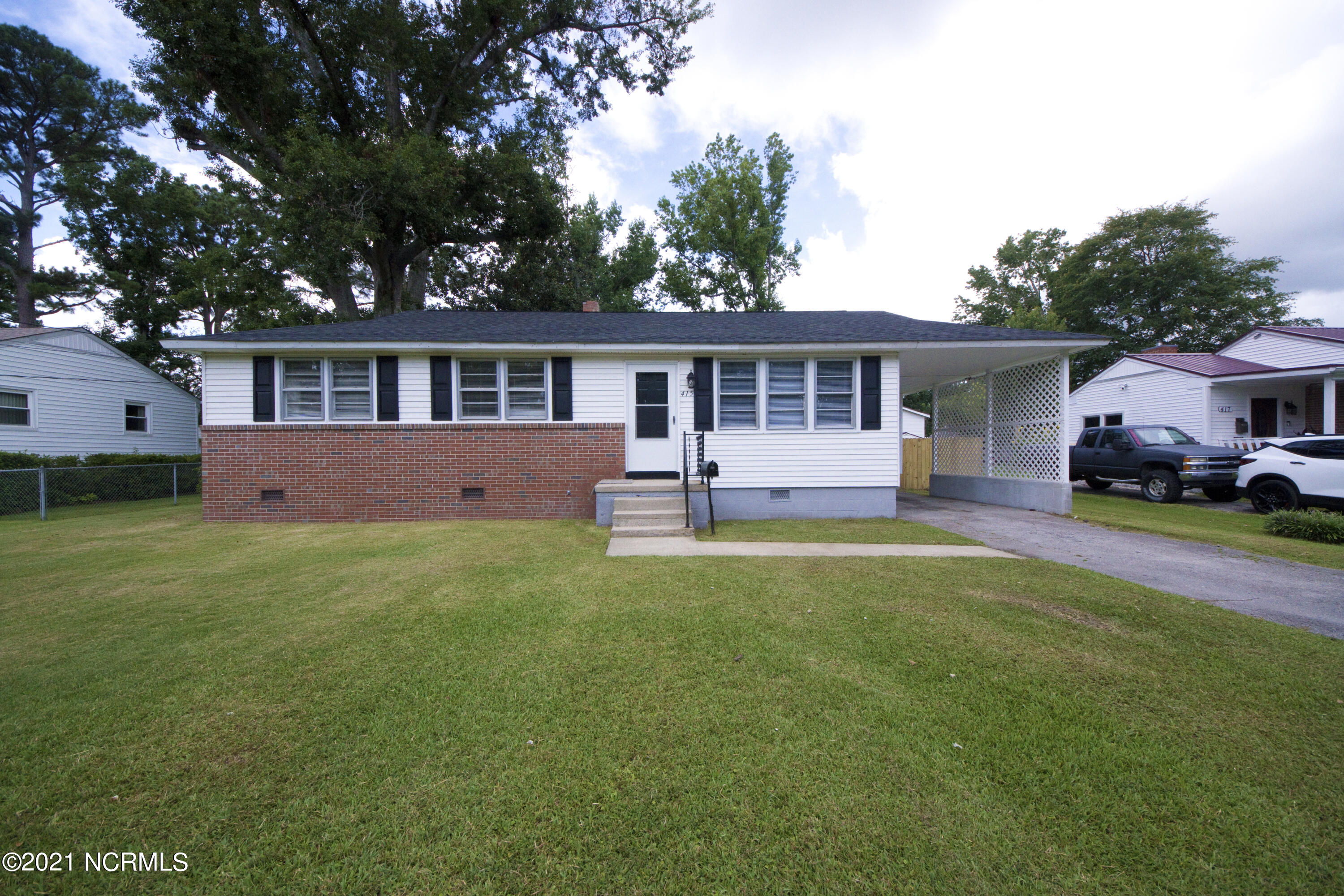 415 Cheyenne Road Jacksonville, NC 28540 - Photo 1 of 32 DSC08641