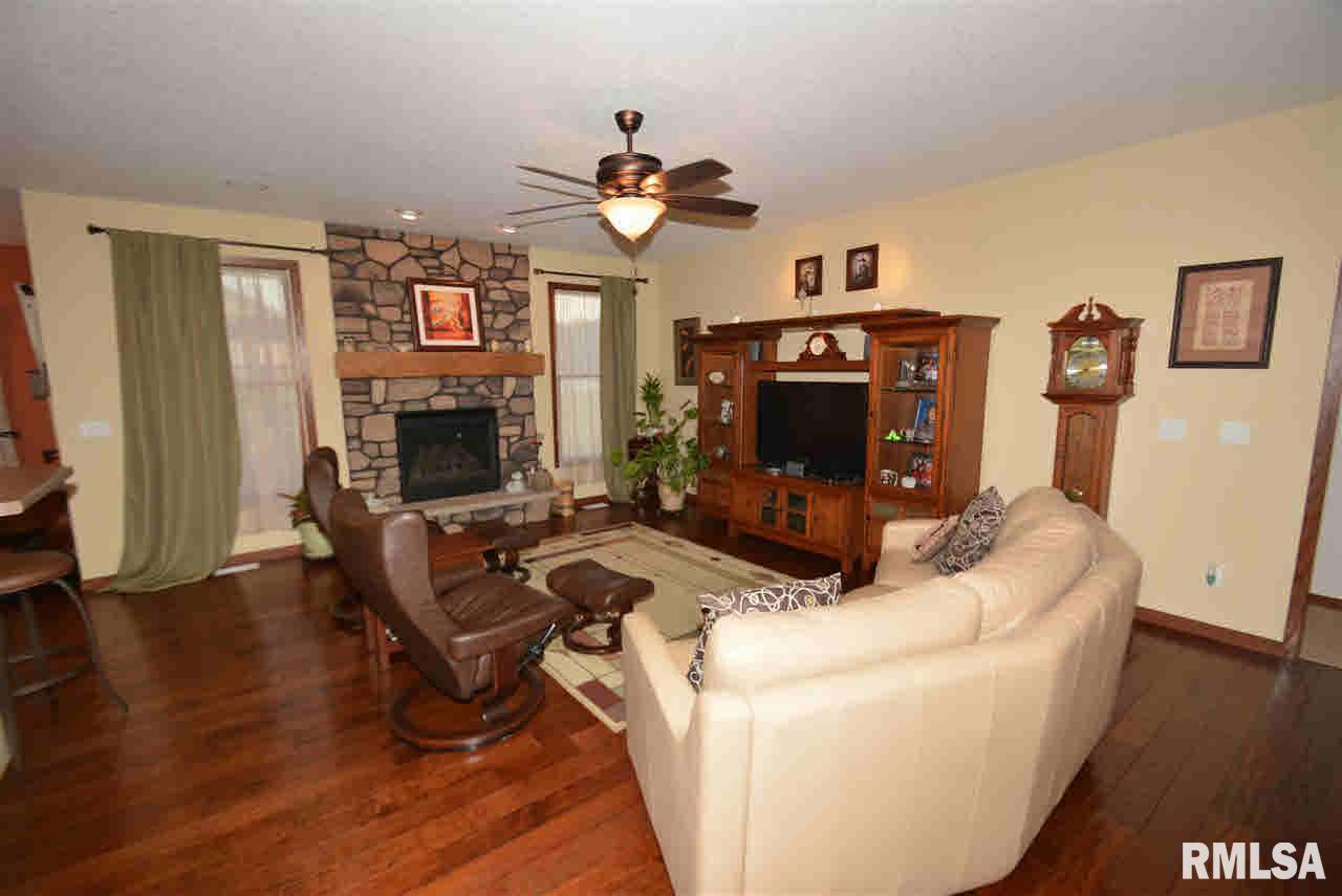1075 Rustic View Court Eldridge, IA 52748 - Photo 4 of 22 Gallery Image 4