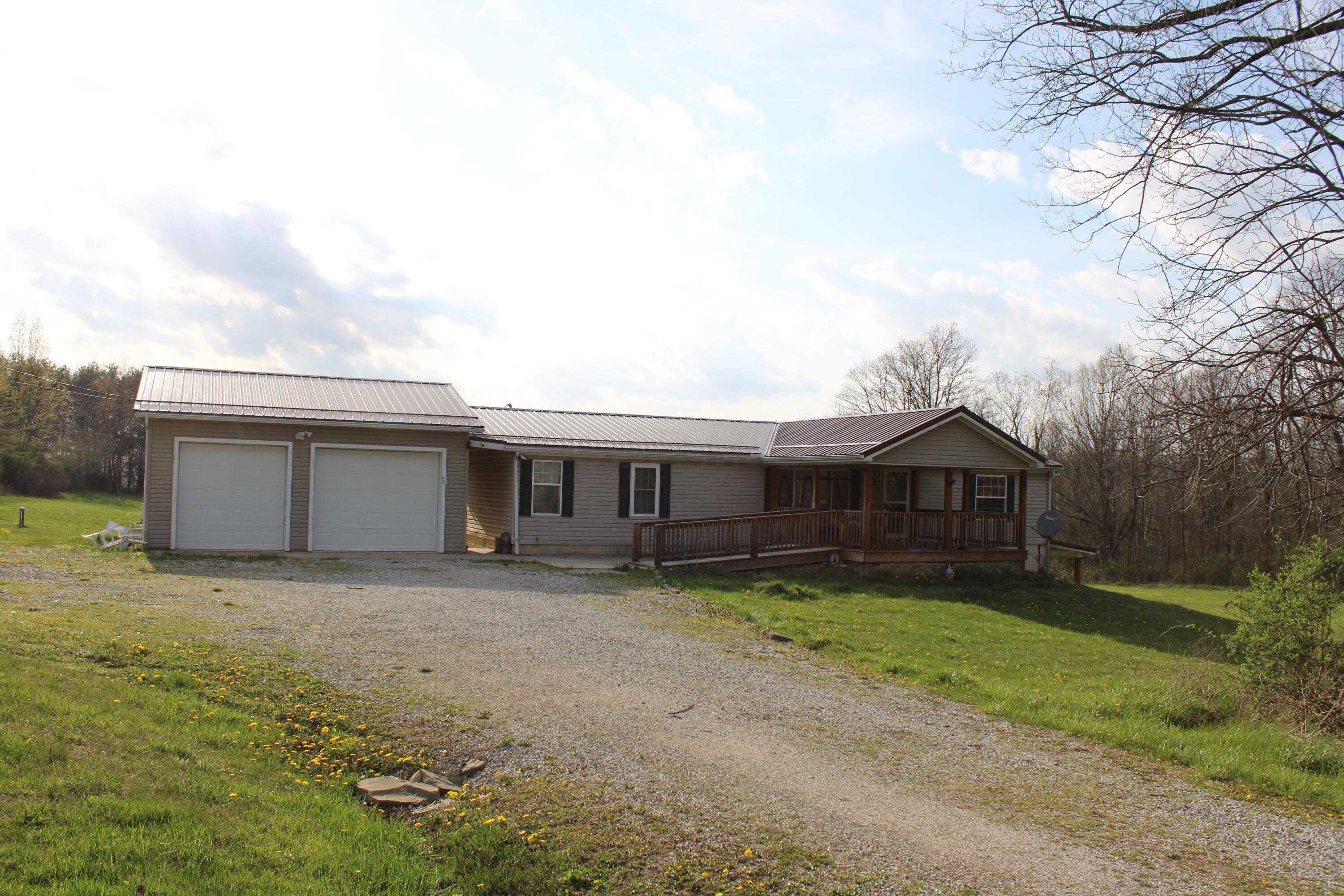 8563 Hazel Dell Road Howard, OH 43028 - Photo 2 of 13 IMG_0243