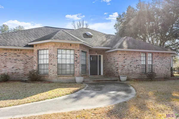 $510,000 | 8110 Main Street, Zachary, LA 70791