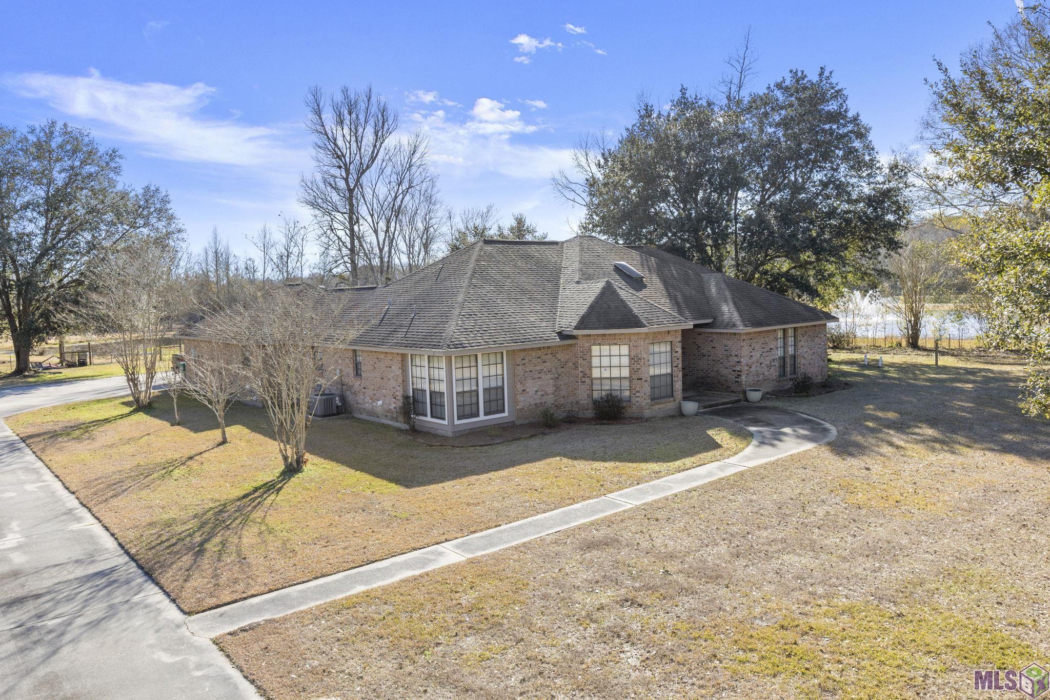 8110 Main Street Zachary, LA 70791 - Photo 4 of 29