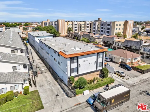 $8,100,000 | 14110 Yukon Avenue, Hawthorne, CA 90250