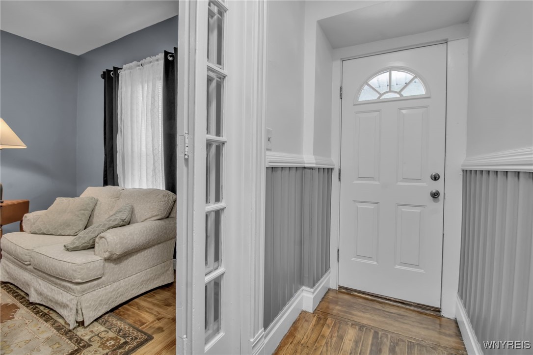 16 Arnold Street Buffalo, NY 14213 - Photo 3 of 46