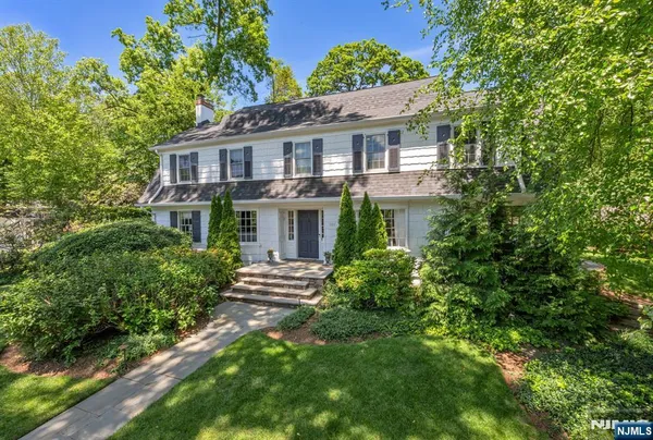 $1,975,000 | 151 Valley View Avenue, Ridgewood, NJ 07450