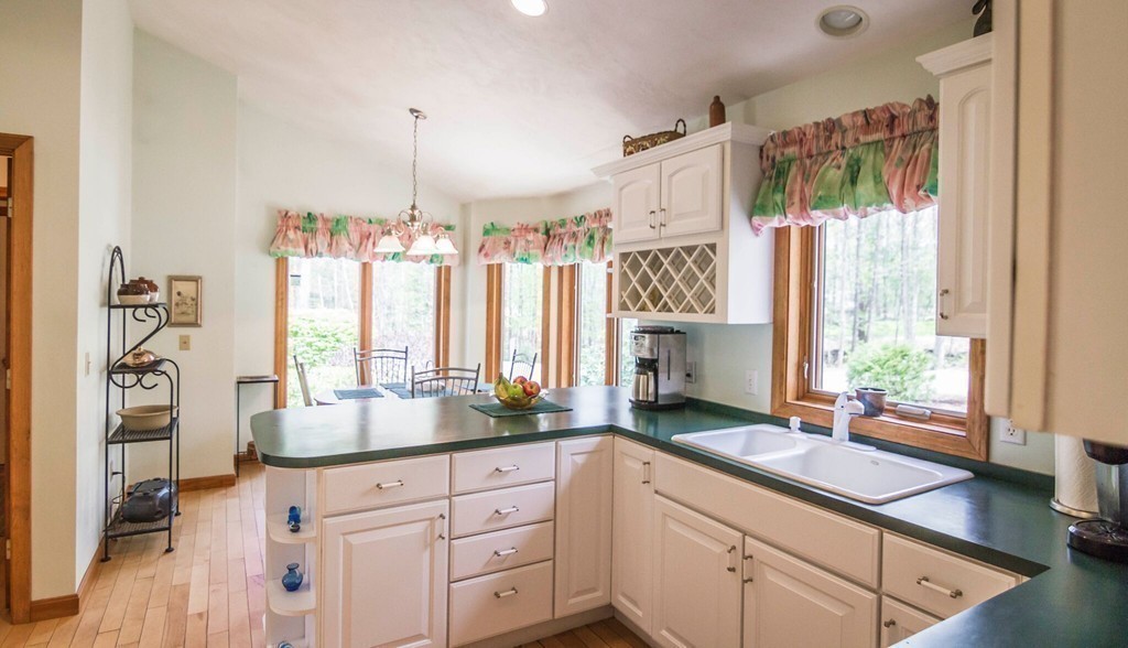 33 Town Farm Road Brookfield, MA 01506 - Photo 3 of 25