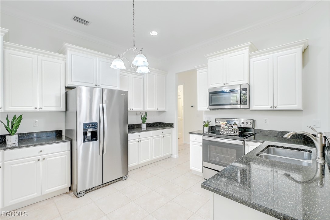 12554 Ivory Stone Loop Fort Myers, FL 33913 - Photo 16 of 39