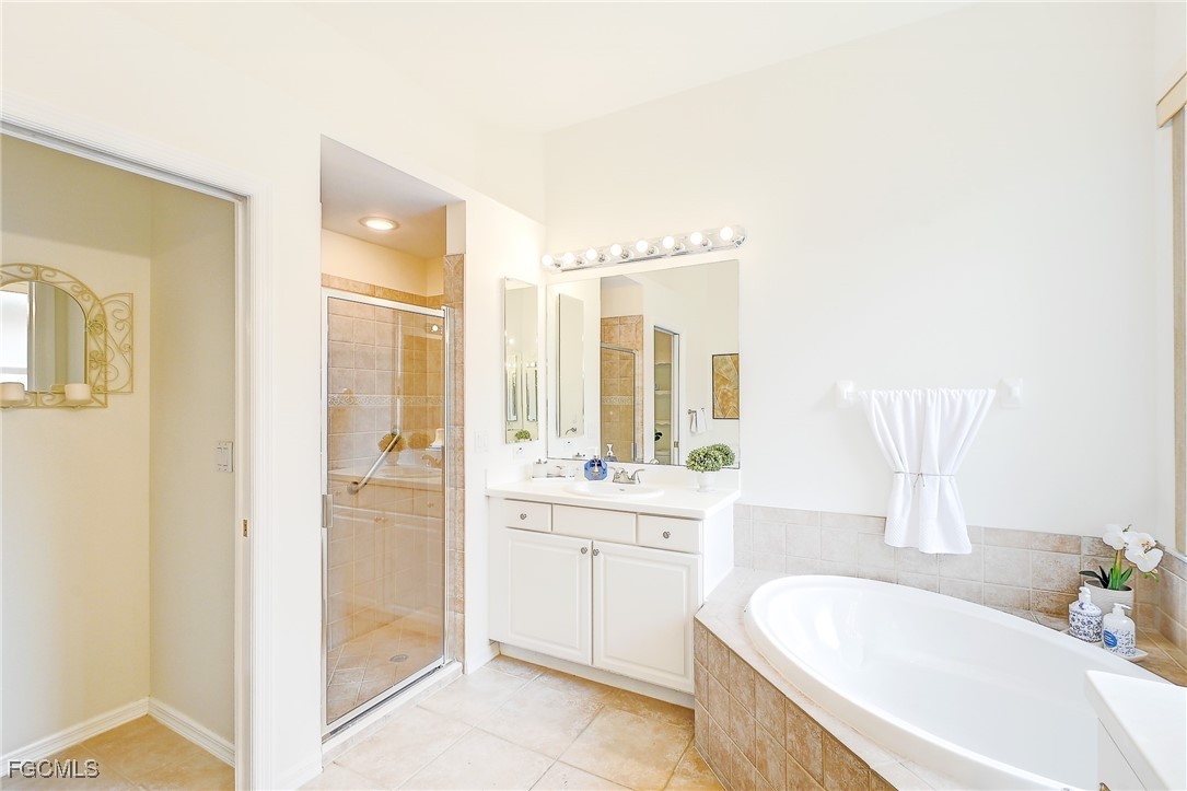 12554 Ivory Stone Loop Fort Myers, FL 33913 - Photo 23 of 39