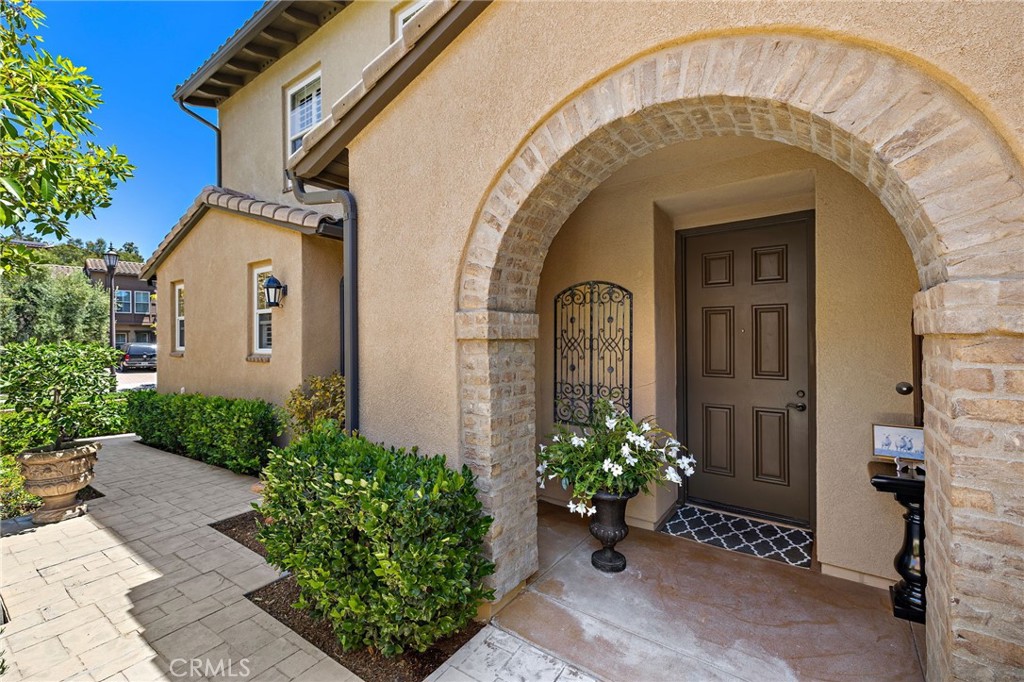 37 Tuscany Ladera Ranch, CA 92694 - Photo 7 of 53 a front view of a house