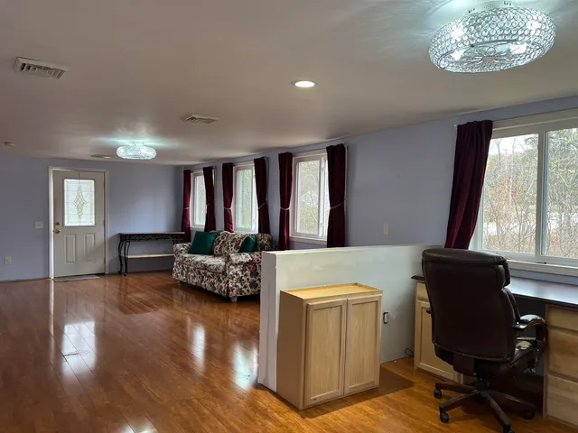 $424,900 | 11 Towle Road, Chester, NH 03036