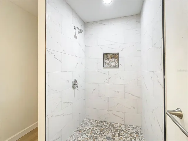 $275,000 | 2101 East Ellicott Street, Tampa, FL 33610