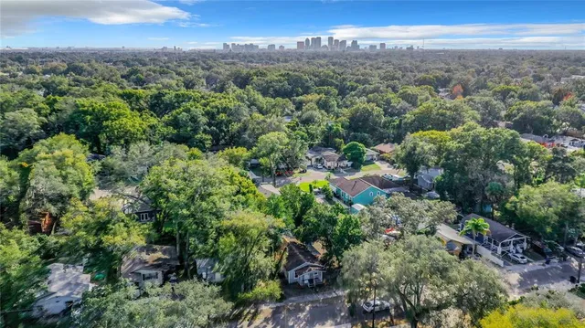 $275,000 | 2101 East Ellicott Street, Tampa, FL 33610