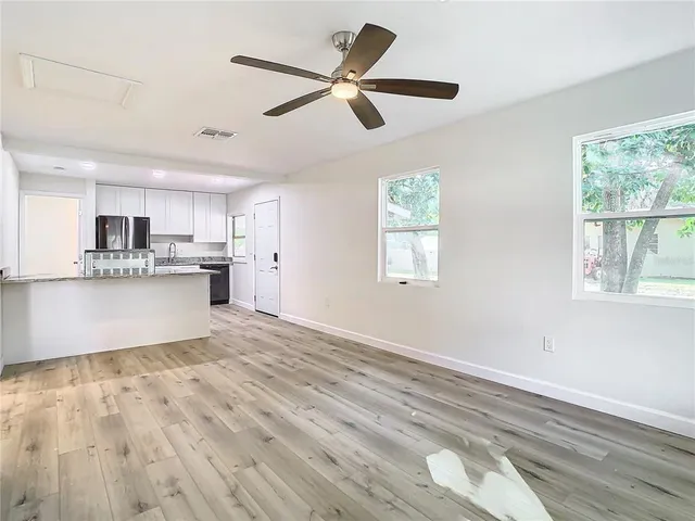 $275,000 | 2101 East Ellicott Street, Tampa, FL 33610