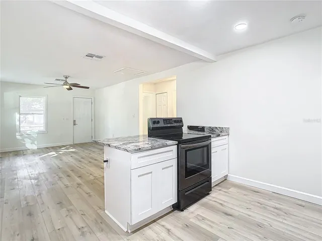 $275,000 | 2101 East Ellicott Street, Tampa, FL 33610