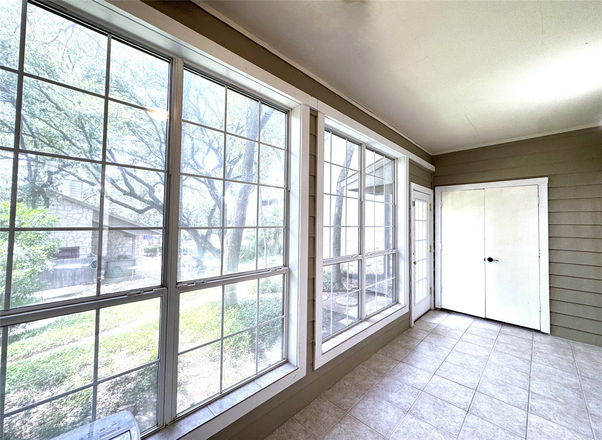 3809 Spicewood Springs Road, Unit 137 Austin, TX 78759 - Photo 27 of 34 This is a perfect exercise area, yoga or art studio too! Has a handy portable A/C!