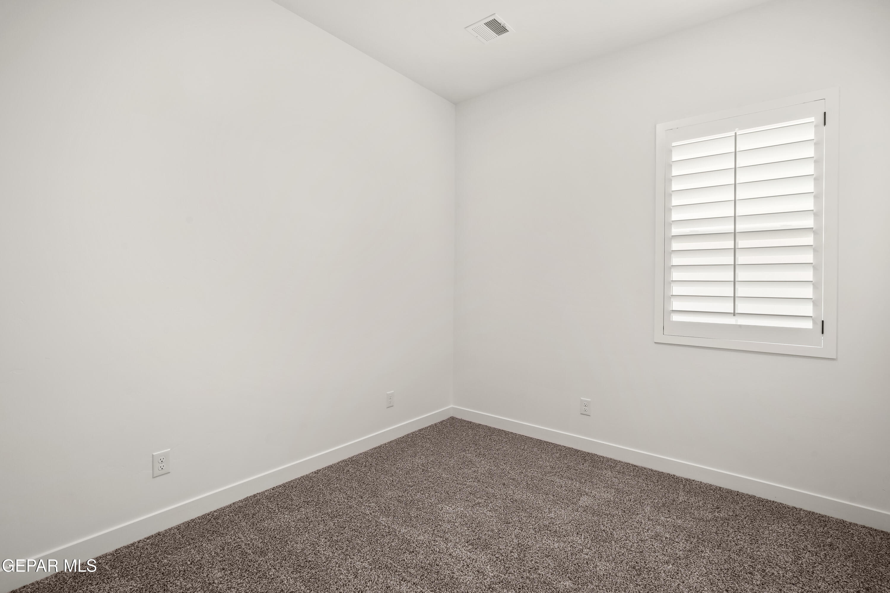 15212 Resolve Drive El Paso, TX 79938 - Photo 21 of 35 an empty room with a window