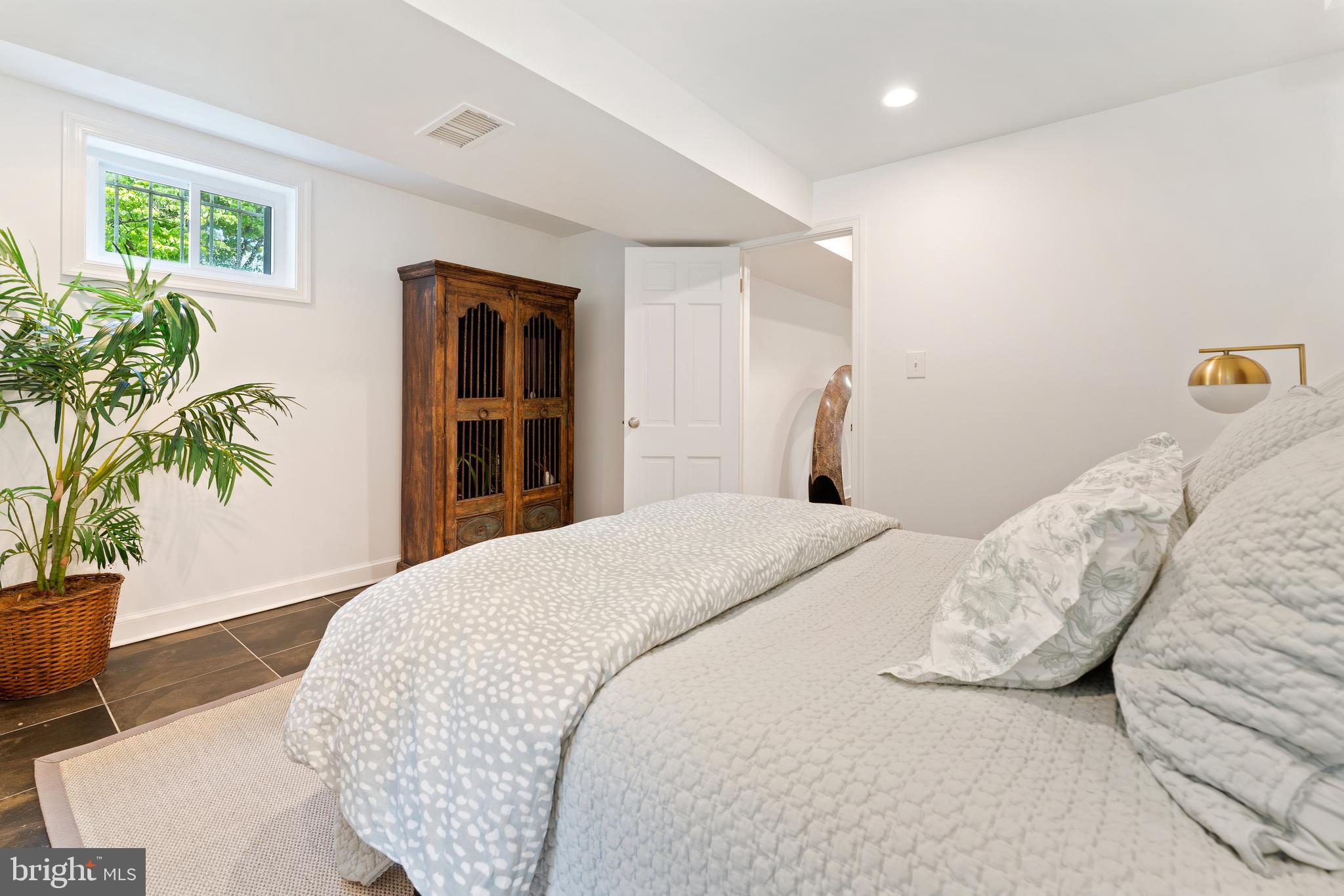 5120 Upton Street Northwest Washington, DC 20016 - Photo 48 of 63