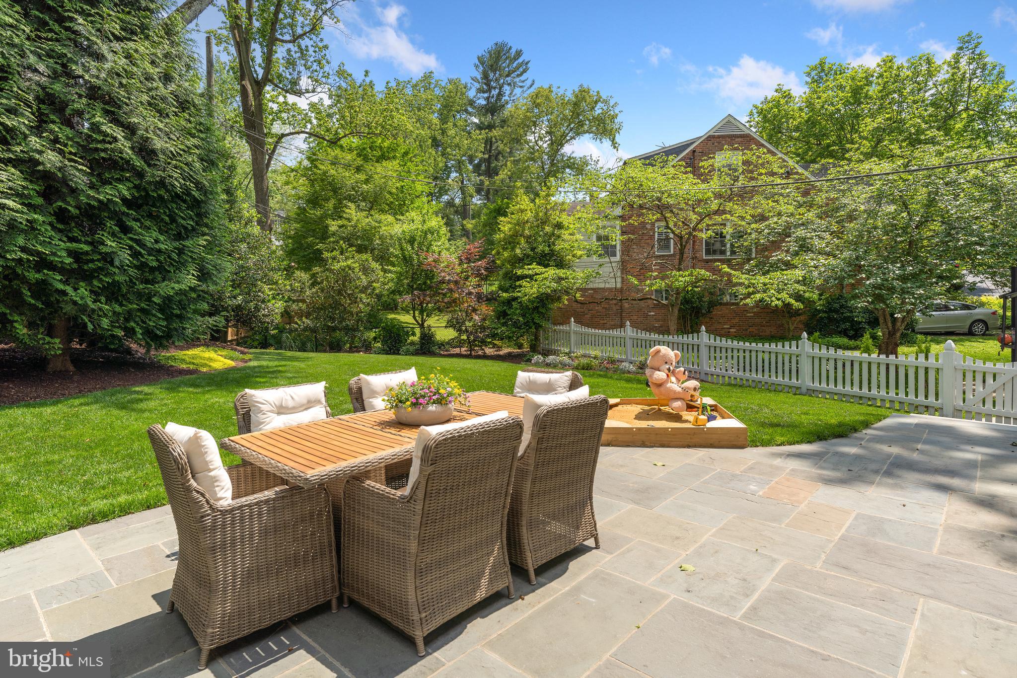 5120 Upton Street Northwest Washington, DC 20016 - Photo 53 of 63