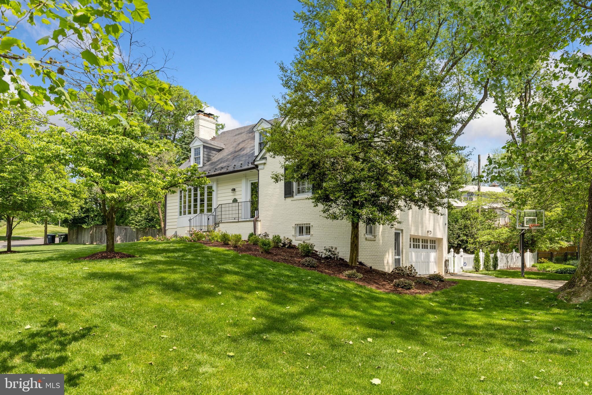 5120 Upton Street Northwest Washington, DC 20016 - Photo 60 of 63